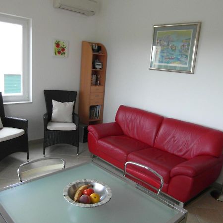 Bentley - Sea-View - 2 Bedroom Apartment Premantura Eksteriør billede