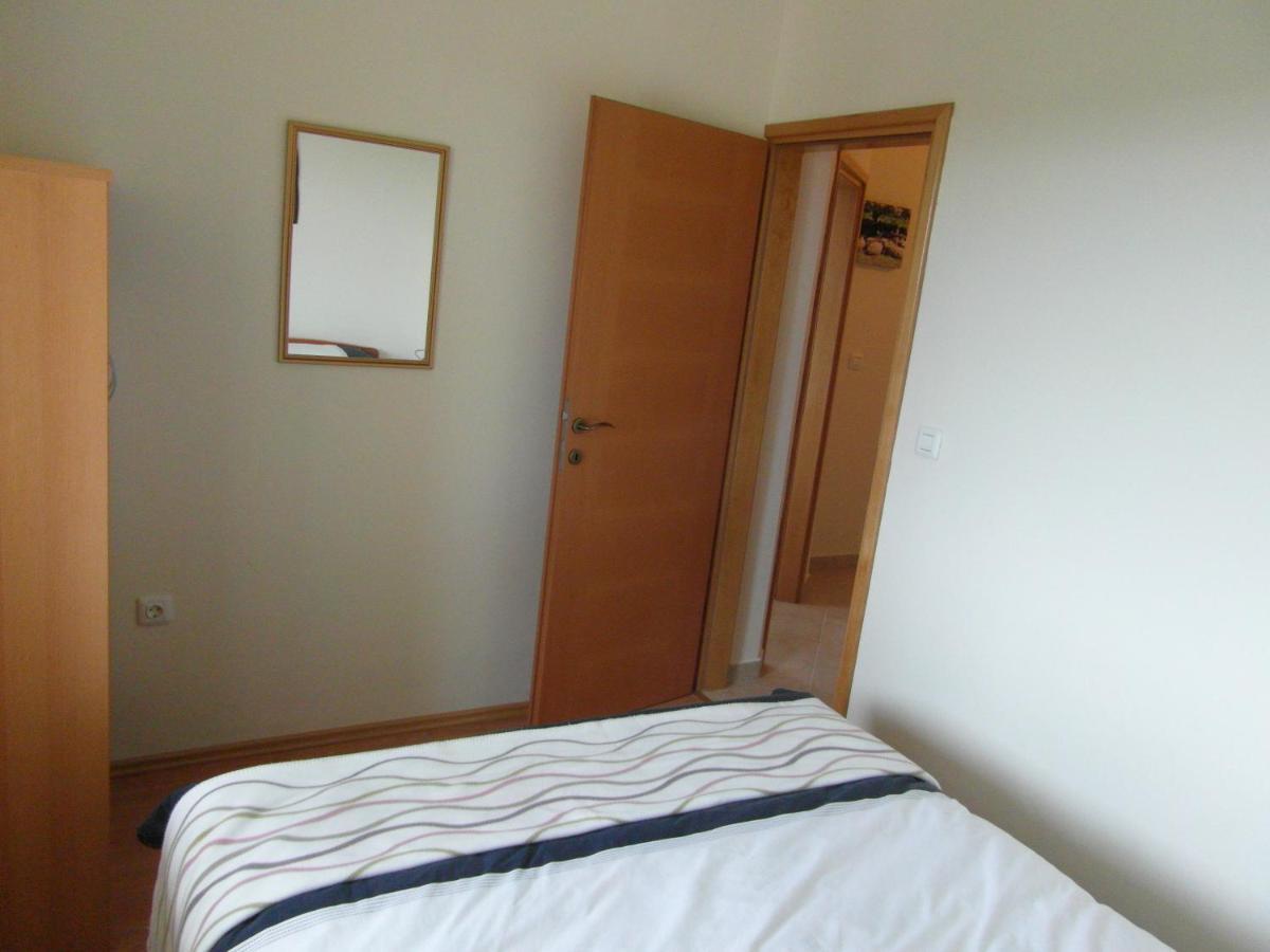 Bentley - Sea-View - 2 Bedroom Apartment Premantura Eksteriør billede
