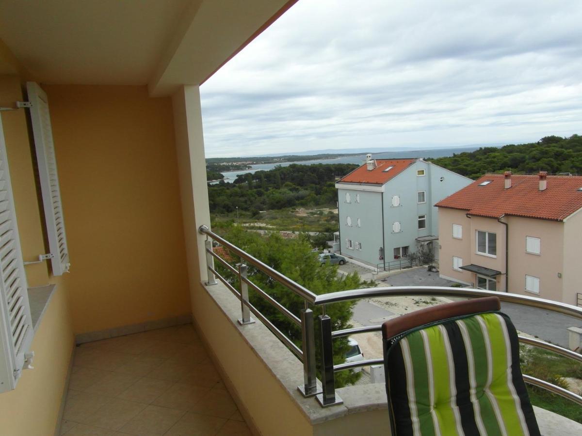 Bentley - Sea-View - 2 Bedroom Apartment Premantura Eksteriør billede