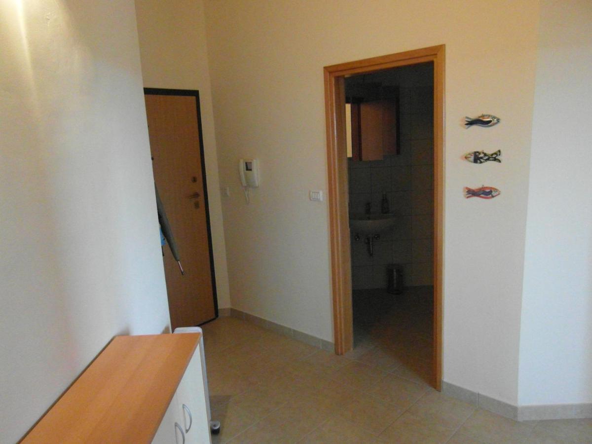 Bentley - Sea-View - 2 Bedroom Apartment Premantura Eksteriør billede