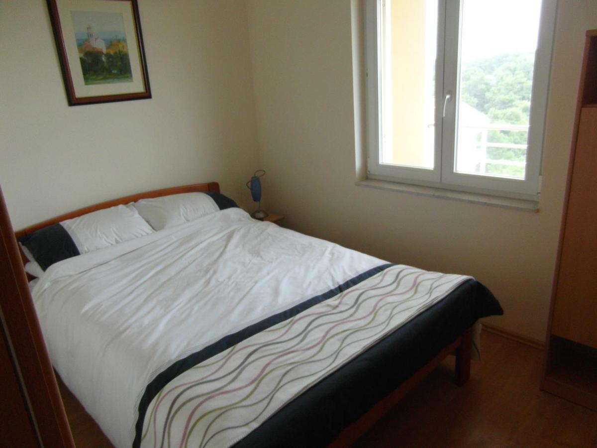 Bentley - Sea-View - 2 Bedroom Apartment Premantura Eksteriør billede