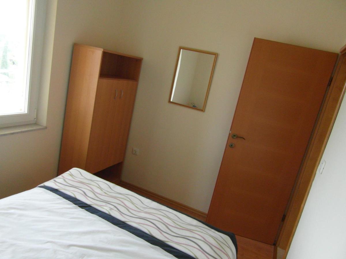 Bentley - Sea-View - 2 Bedroom Apartment Premantura Eksteriør billede