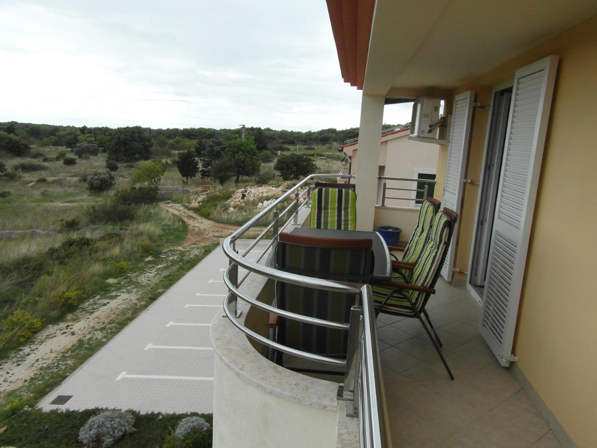 Bentley - Sea-View - 2 Bedroom Apartment Premantura Eksteriør billede